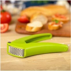 Kuhn Rikon Easy Clean Knoblauchpresse Grün 11 Kuhn Rikon Easy Clean Knoblauchpresse Grün -Le Creuset Shop 211 22164 ip3 web