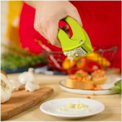 Kuhn Rikon Easy Clean Knoblauchpresse Grün 9 Kuhn Rikon Easy Clean Knoblauchpresse Grün -Le Creuset Shop 211 22164 ip4 web