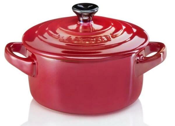 Le Creuset Mini Cocotte In Kirschrot Metallic 3 Le Creuset Mini Cocotte In Kirschrot Metallic