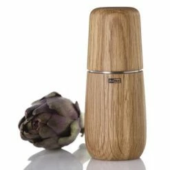 AdHoc Pfeffer- Oder Salzmühle Yono In Eiche 15 Cm / 6,2 Cm -Le Creuset Shop MP702 AdHoc Pfeffer Salzmuehle Yono 2 1