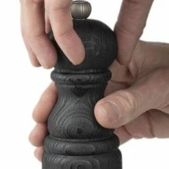 PEUGEOT Salzmühle Paris Nature Black 22 Cm -Le Creuset Shop Paris Nature Black 12 utilisation 1 2