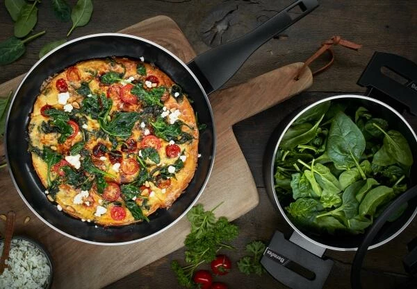 Berndes Schmorpfanne Mit Glasdeckel B.green 28 Cm / 6,5 Cm / 3,5 Liter / Mit Gegengriff 8 Berndes Schmorpfanne Mit Glasdeckel B.green 28 Cm / 6,5 Cm / 3,5 Liter / Mit Gegengriff – Bild 6