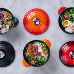 Le Creuset Cocotte Every In Shell Pink 7 Le Creuset Cocotte Every In Shell Pink -Le Creuset Shop web 41110180600460 41110180900460 41110180000460 LS00003 1